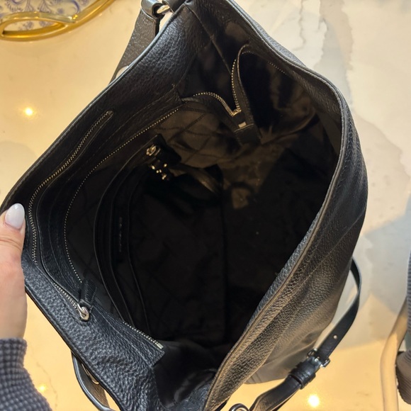 Michael Kors leather hobo bag - Picture 2 of 4